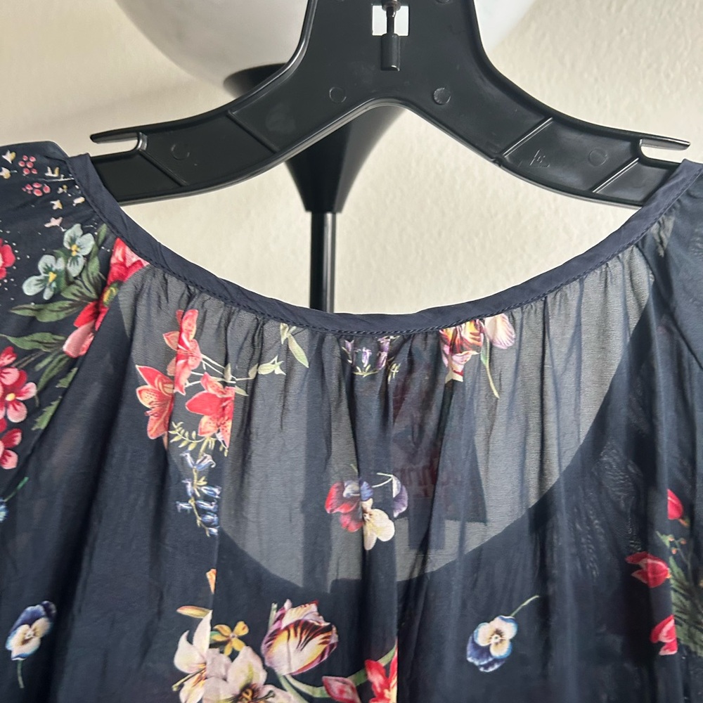 Johnny Was Navy Floral Embroidered Boho Blouse - Picture 5 of 11